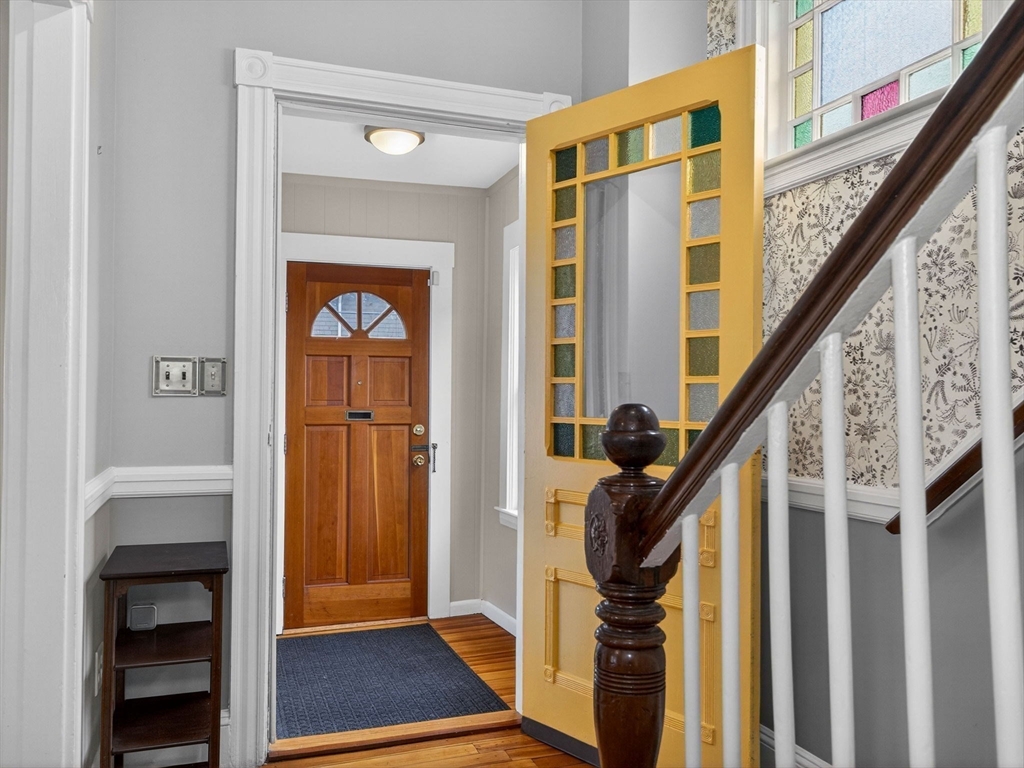 92 Roslindale Ave