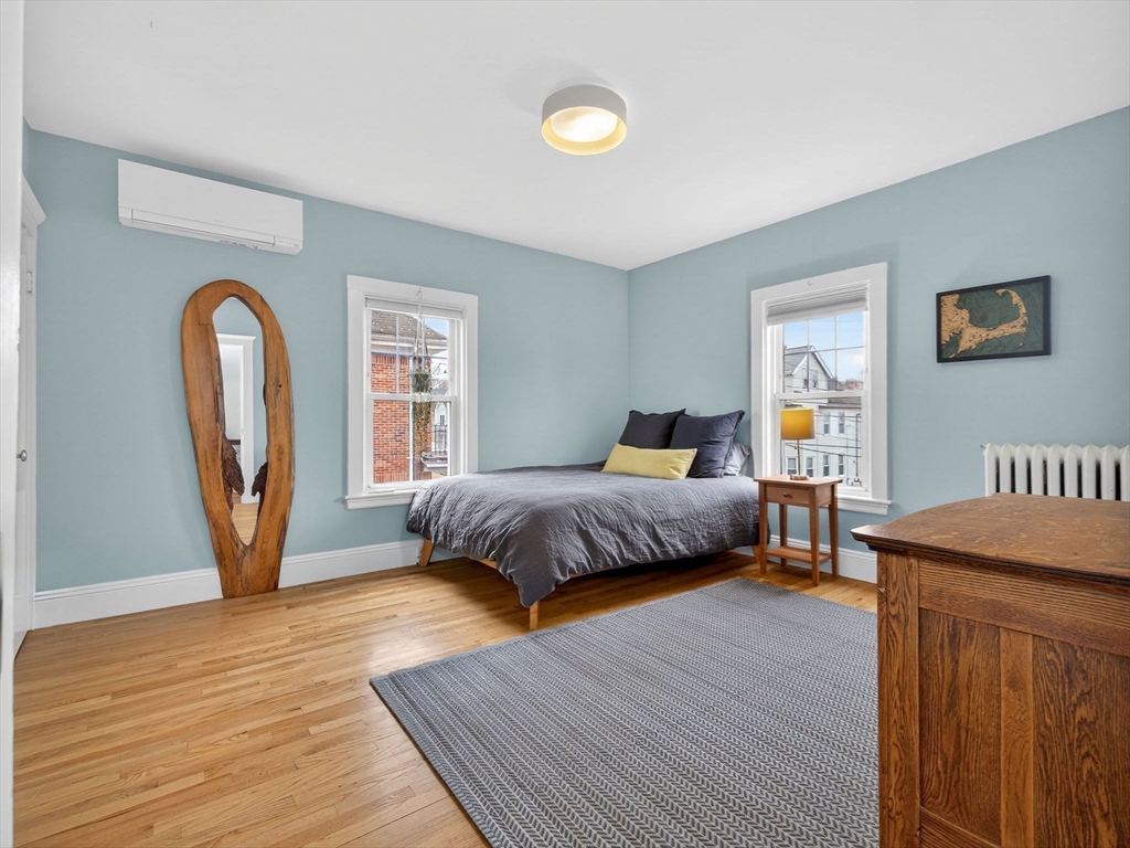 92 Roslindale Ave