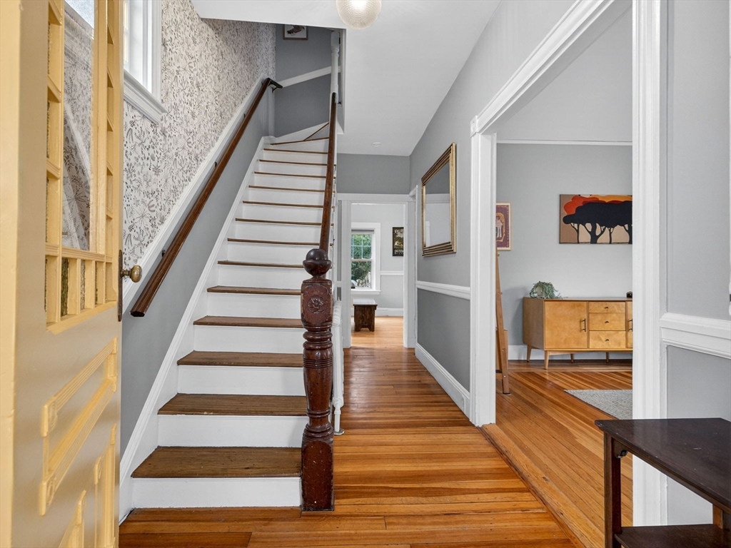 92 Roslindale Ave