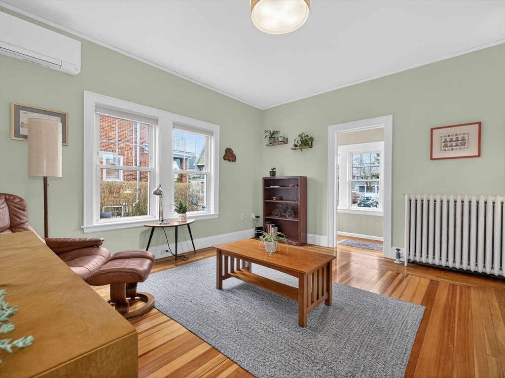 92 Roslindale Ave