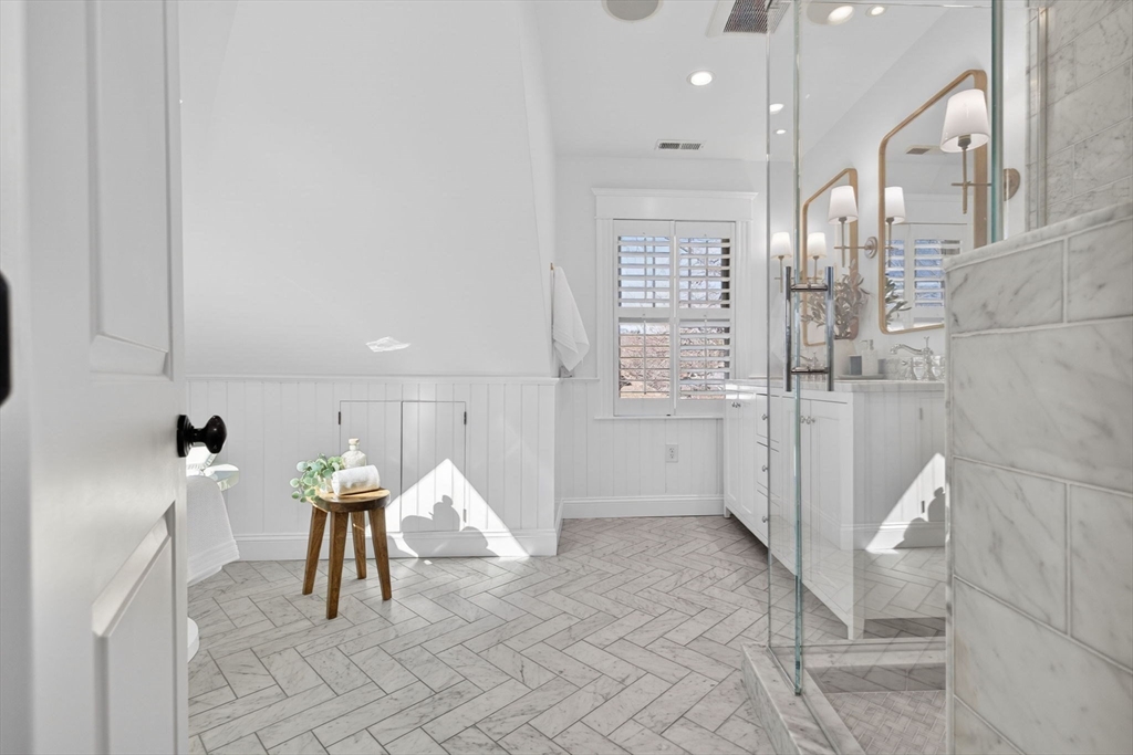 54 Orchard St # 2