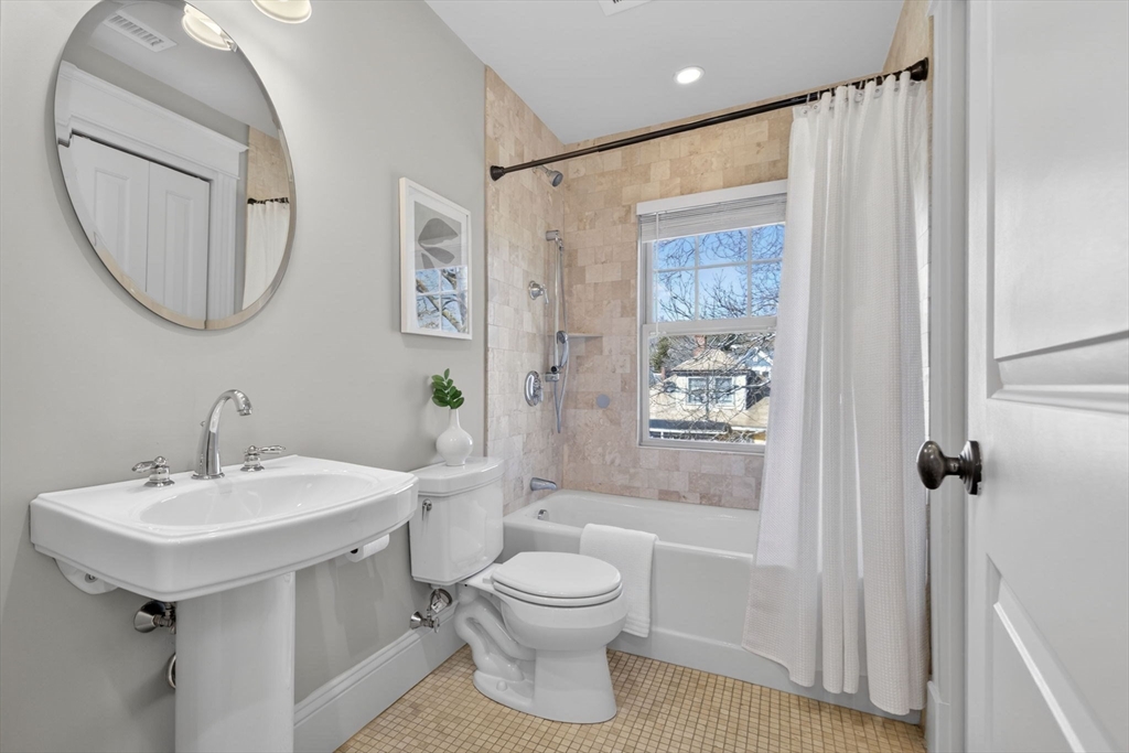 54 Orchard St # 2