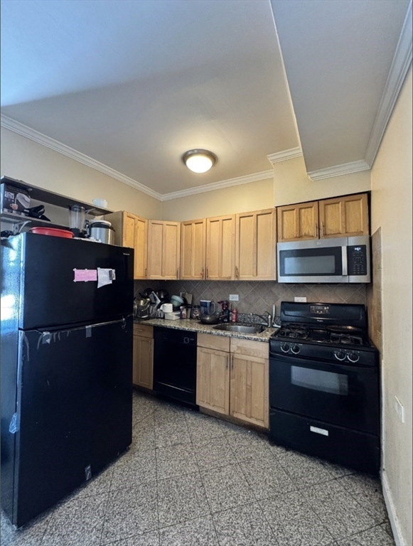 47 Dalrymple Street # 3