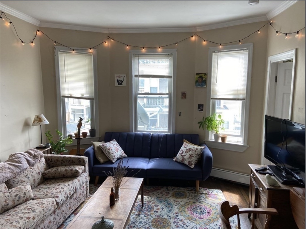 47 Dalrymple Street # 3