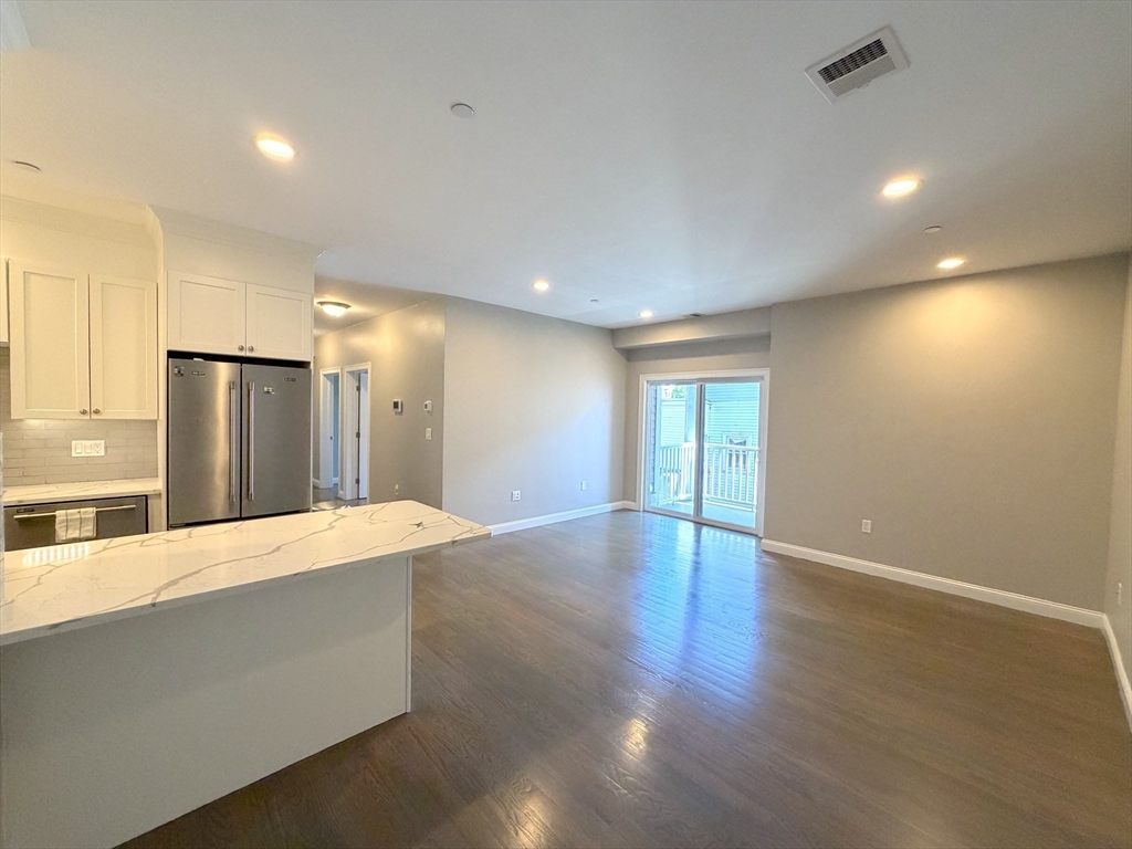 966 Hyde Park Ave # 202