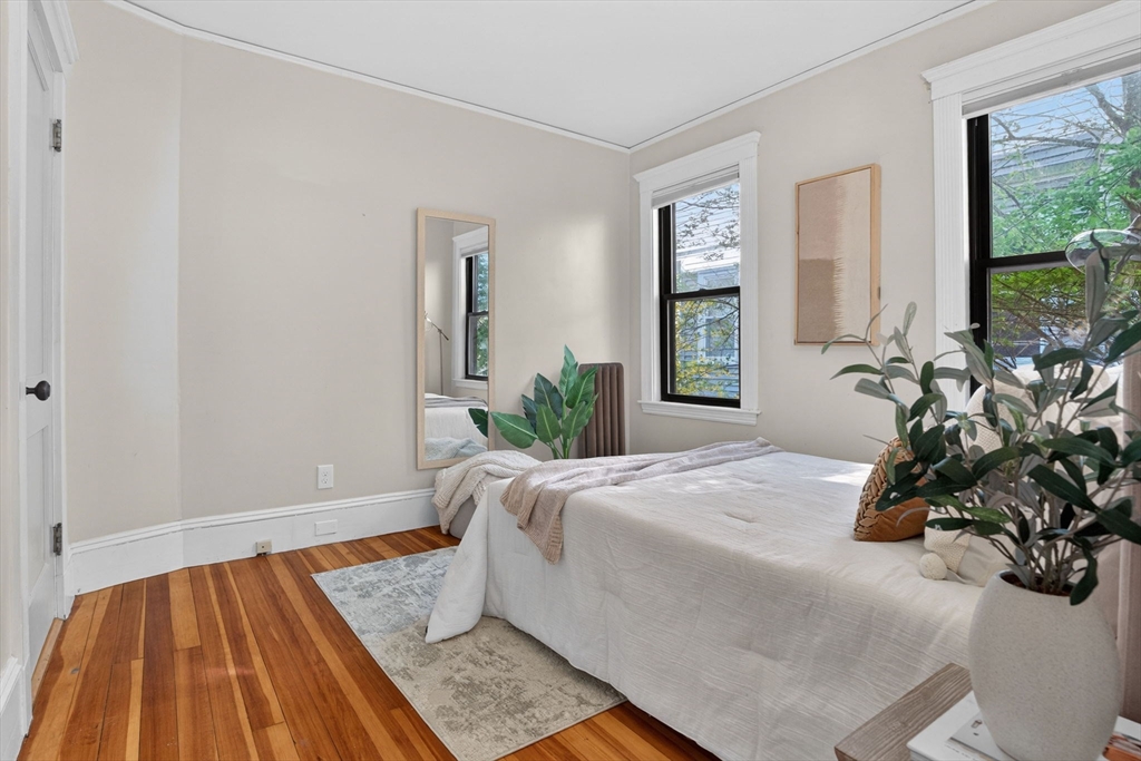 69 Bradfield Ave # 1