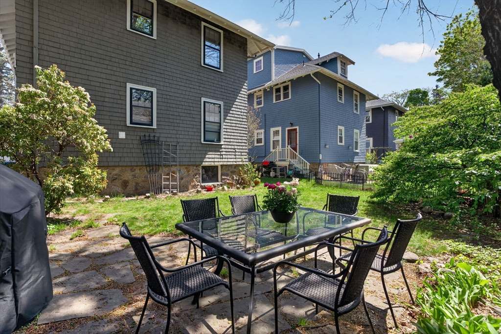 15 Kingsboro Park # 2