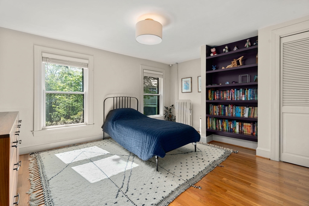 14 Gordon St