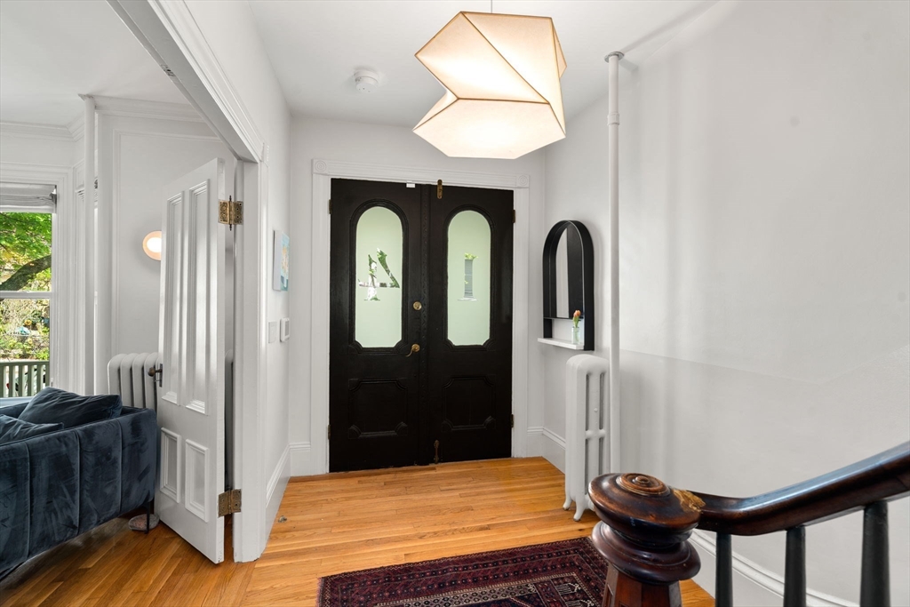 14 Gordon St