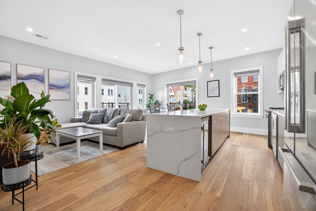21 Glen Rd # 10