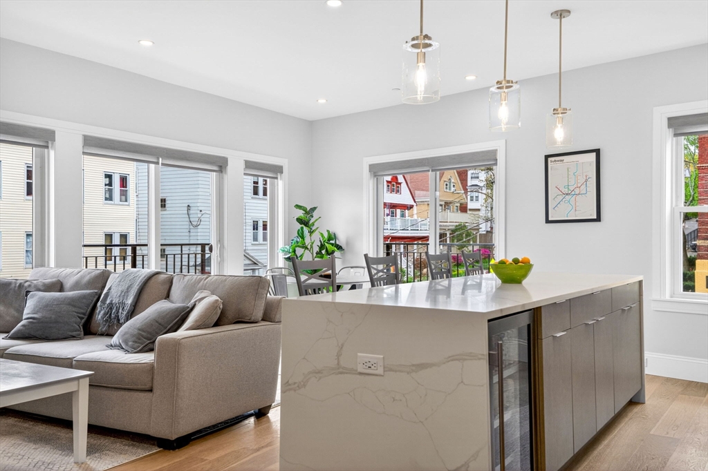 21 Glen Rd # 10