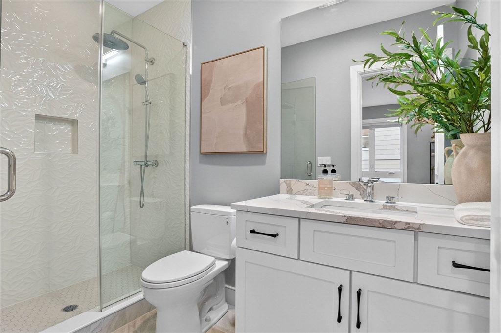 3305 Washington St # 204 Unit: #204