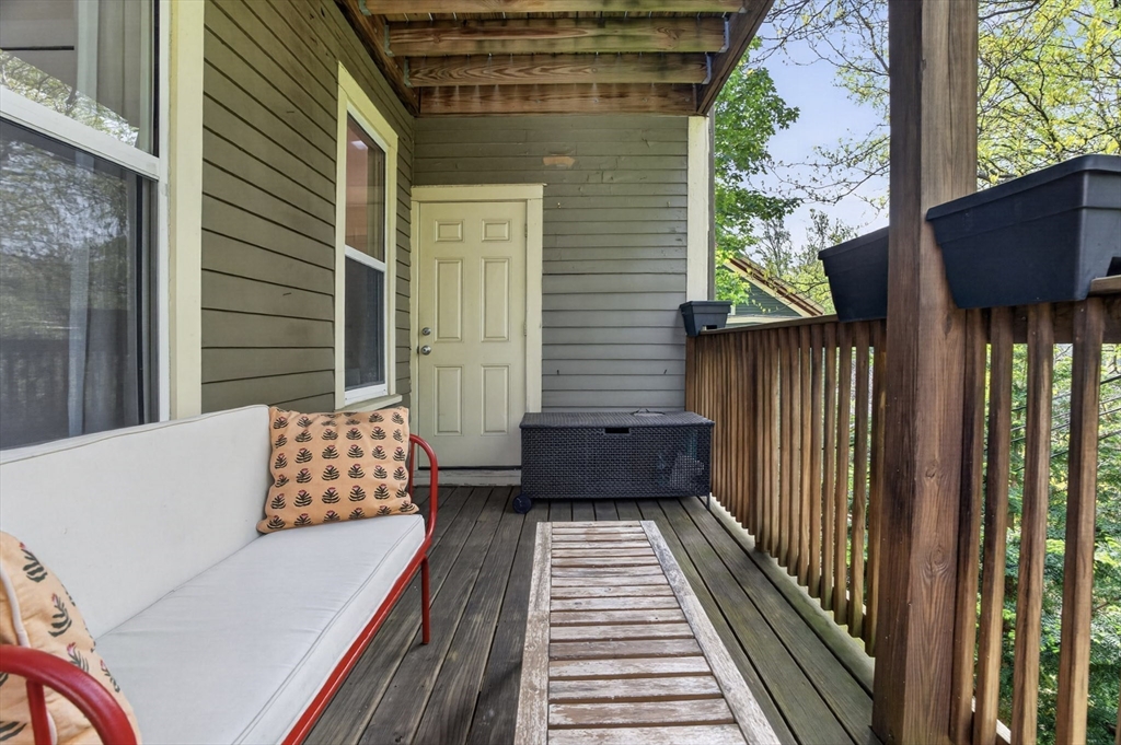 6 Kenney St # 2