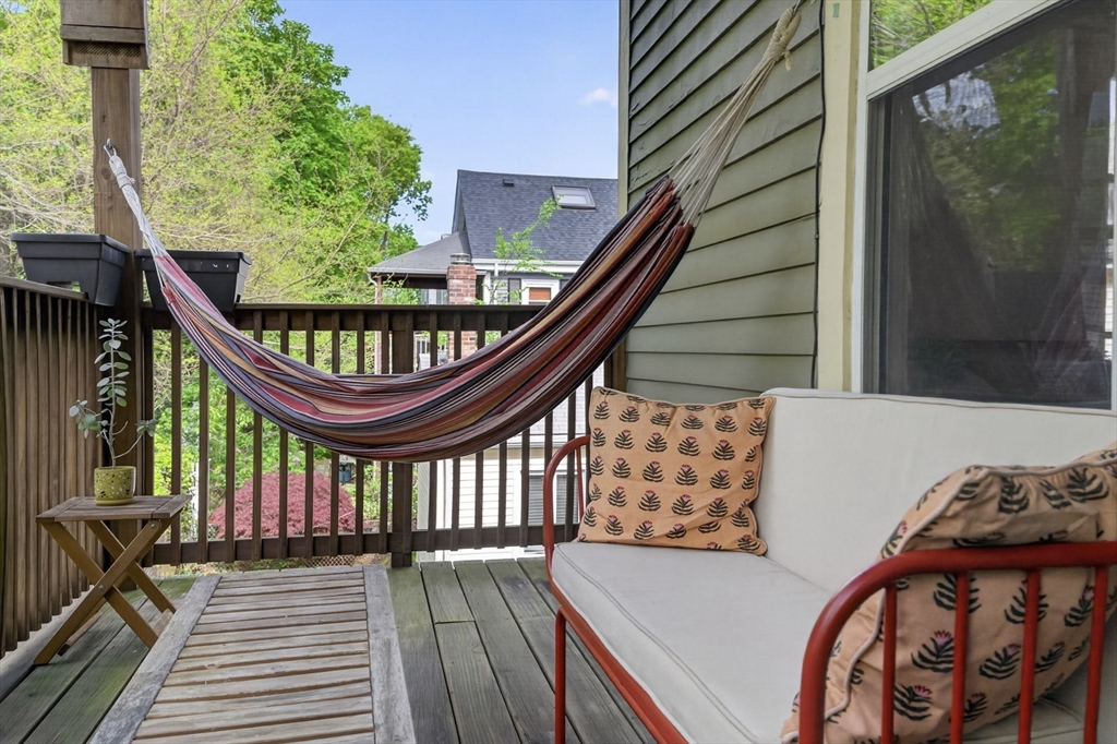 6 Kenney St # 2