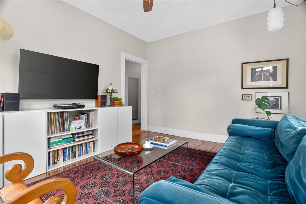 6 Kenney St # 2
