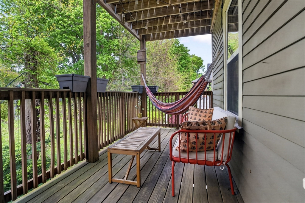 6 Kenney St # 2