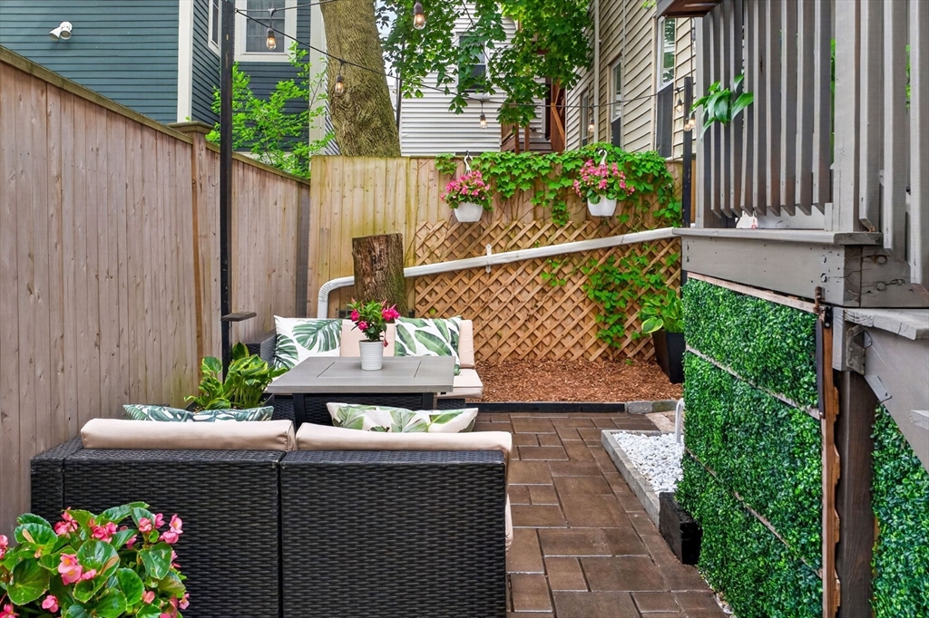 72 Mozart St # 1