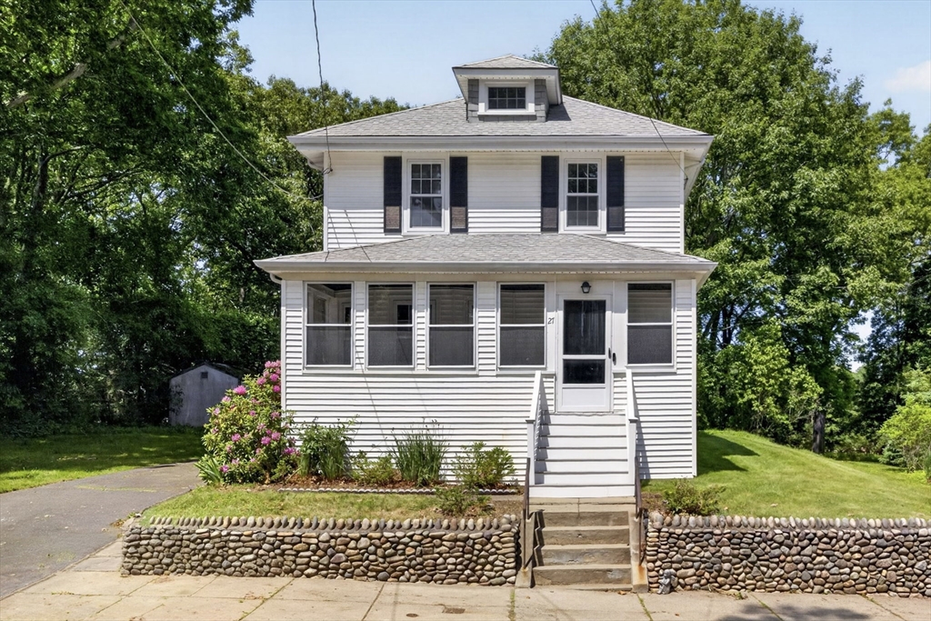 27 New Haven St