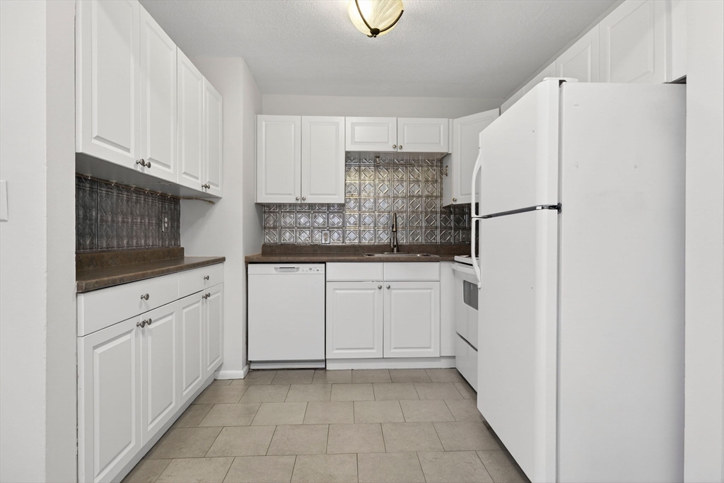 8 Kittredge # 10