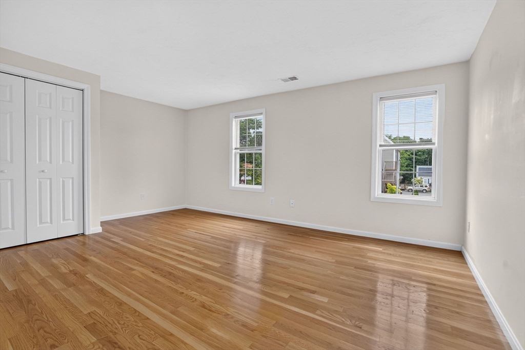 10 Brook St
