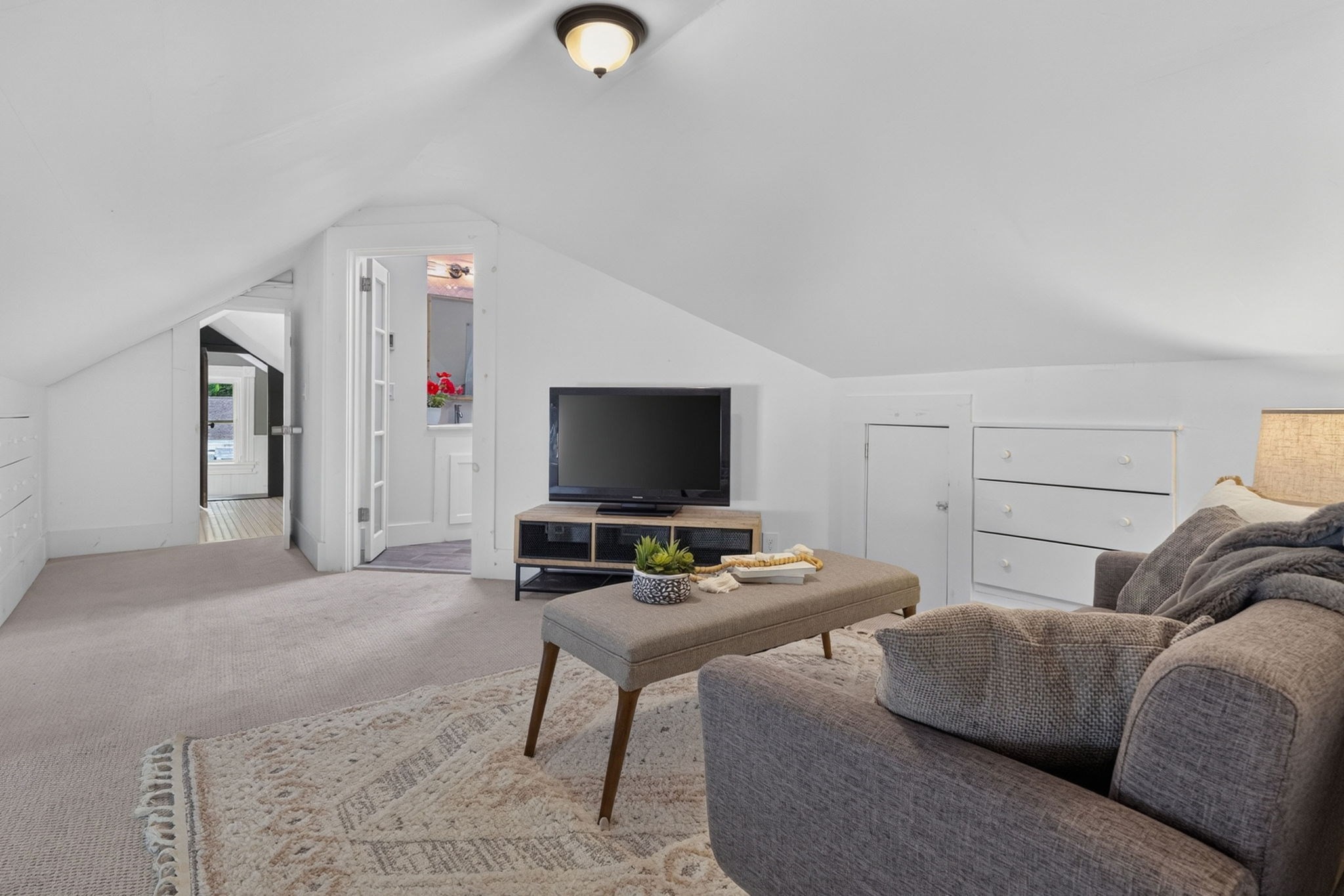 77 Spring Park Ave # 3