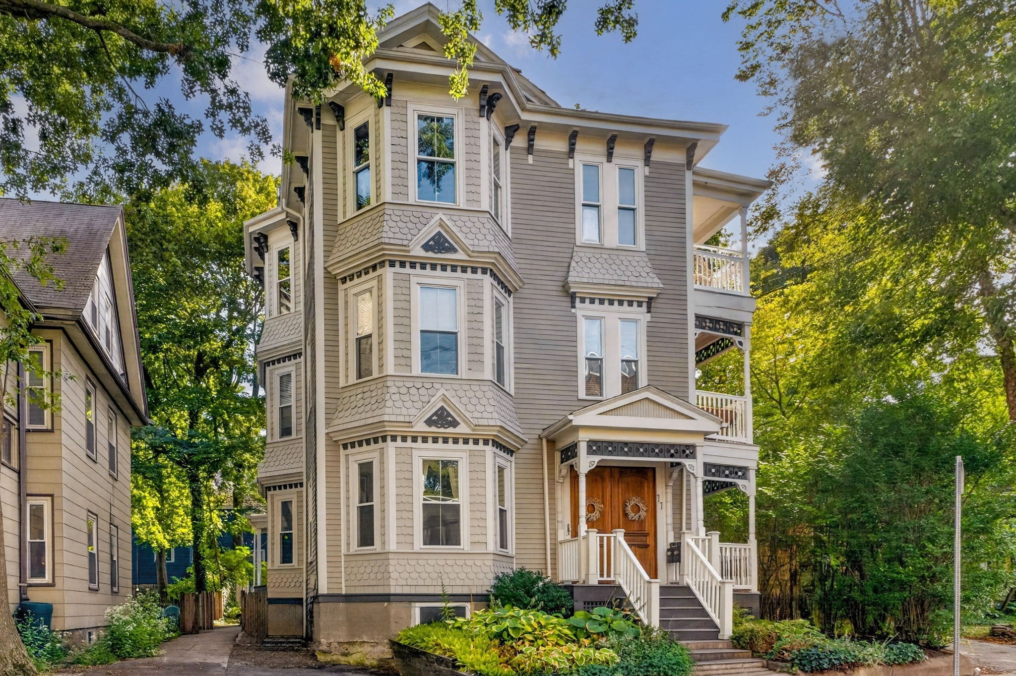 77 Spring Park Ave # 3