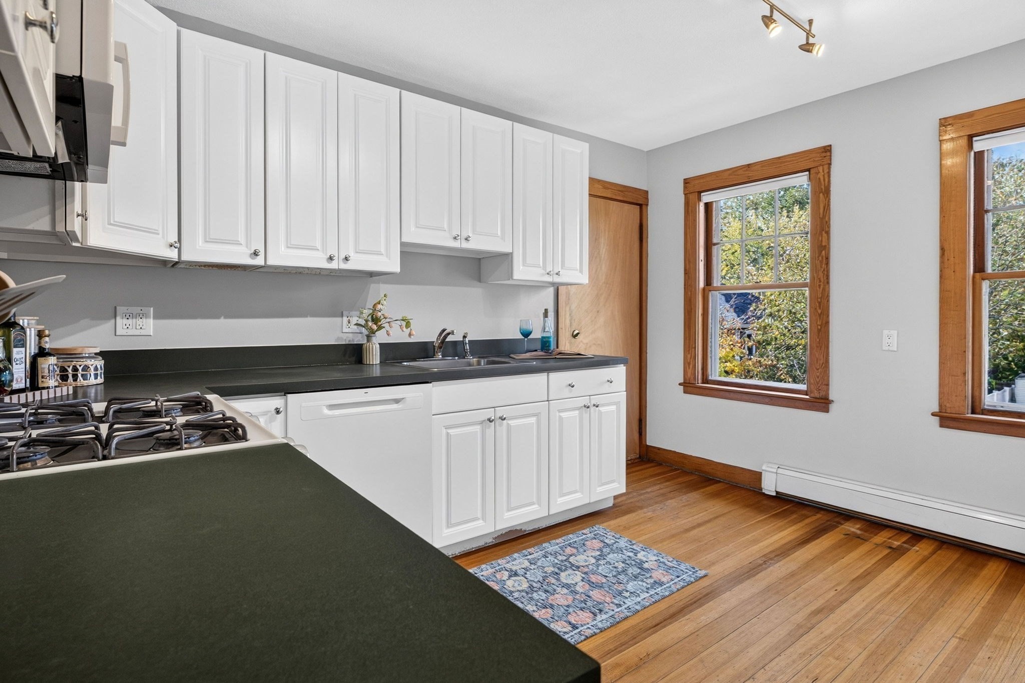 1540 Centre St # 2