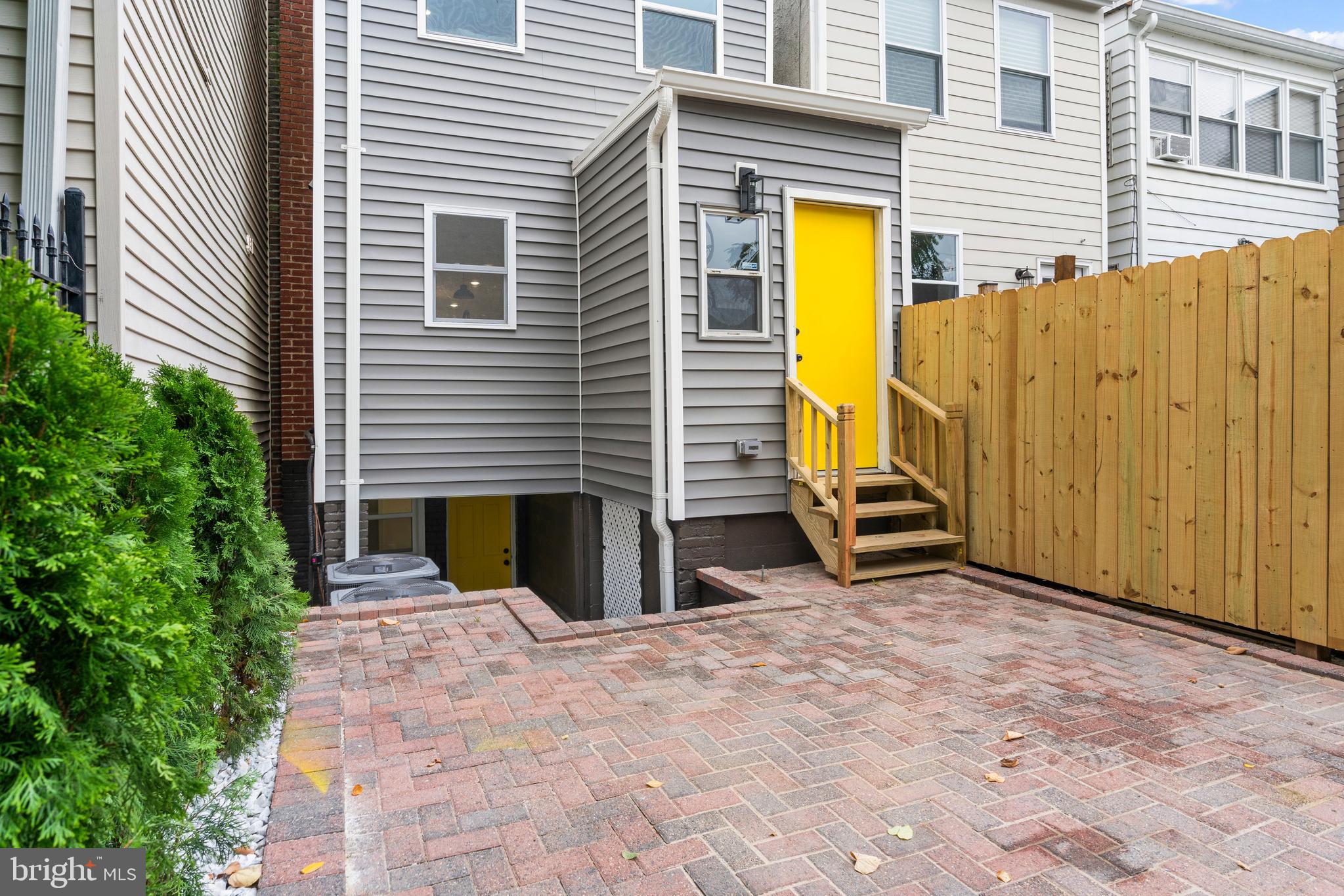 314 Channing St NE
