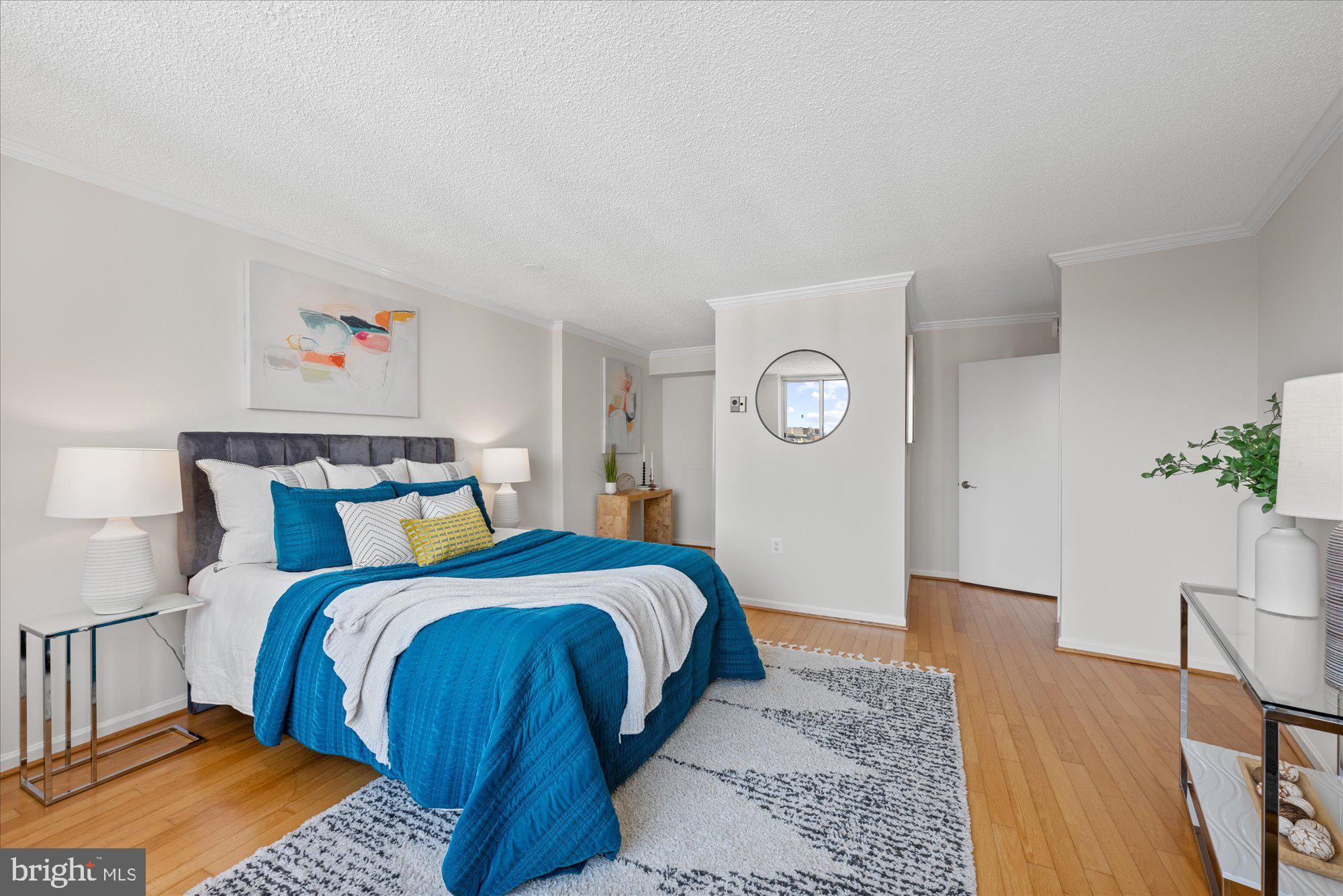 1239 Vermont Ave NW #1008
