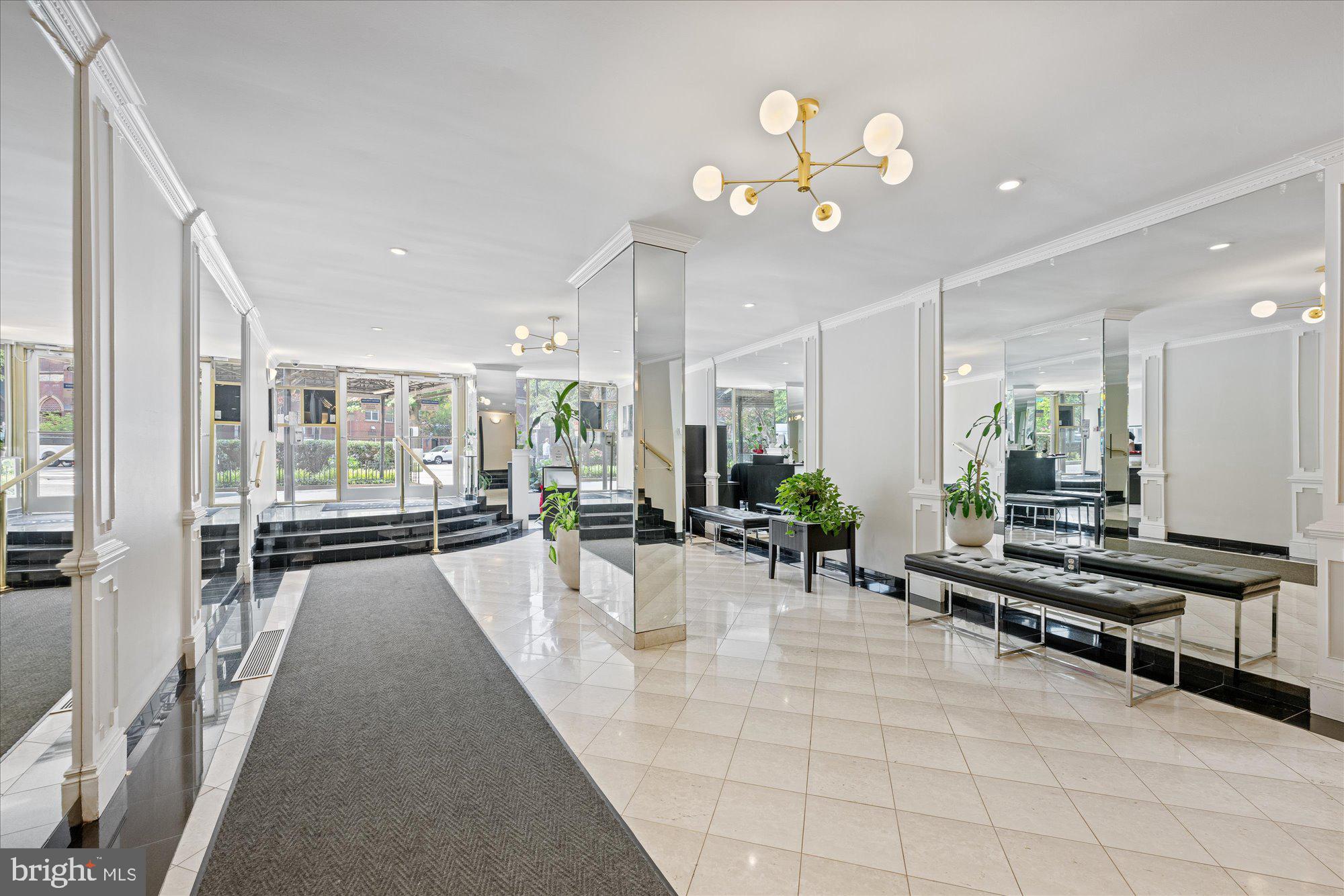 1239 Vermont Ave NW #1008