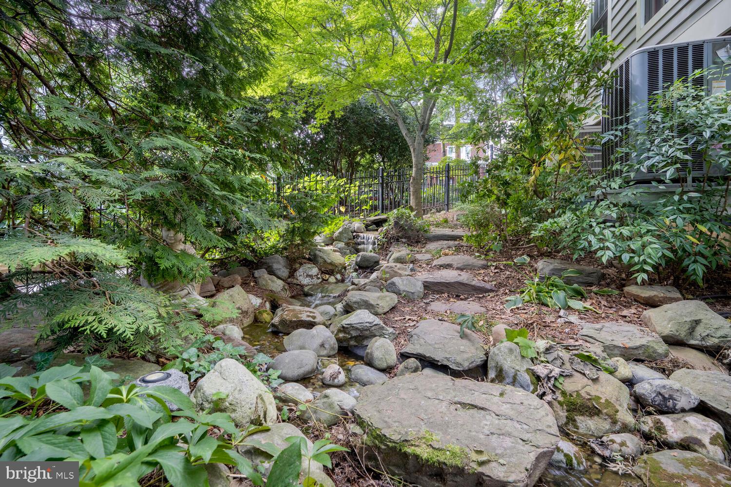 3543 QUEBEC STREET NW