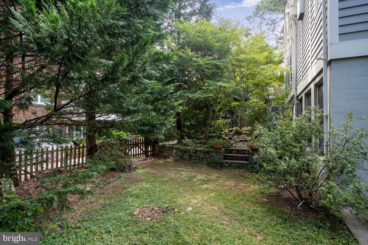 3543 QUEBEC STREET NW