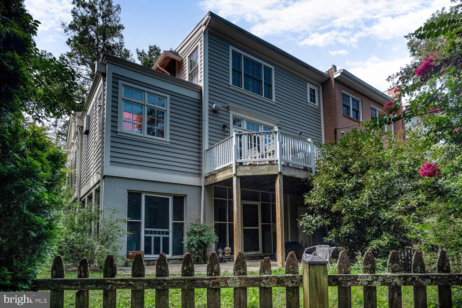 3543 QUEBEC STREET NW