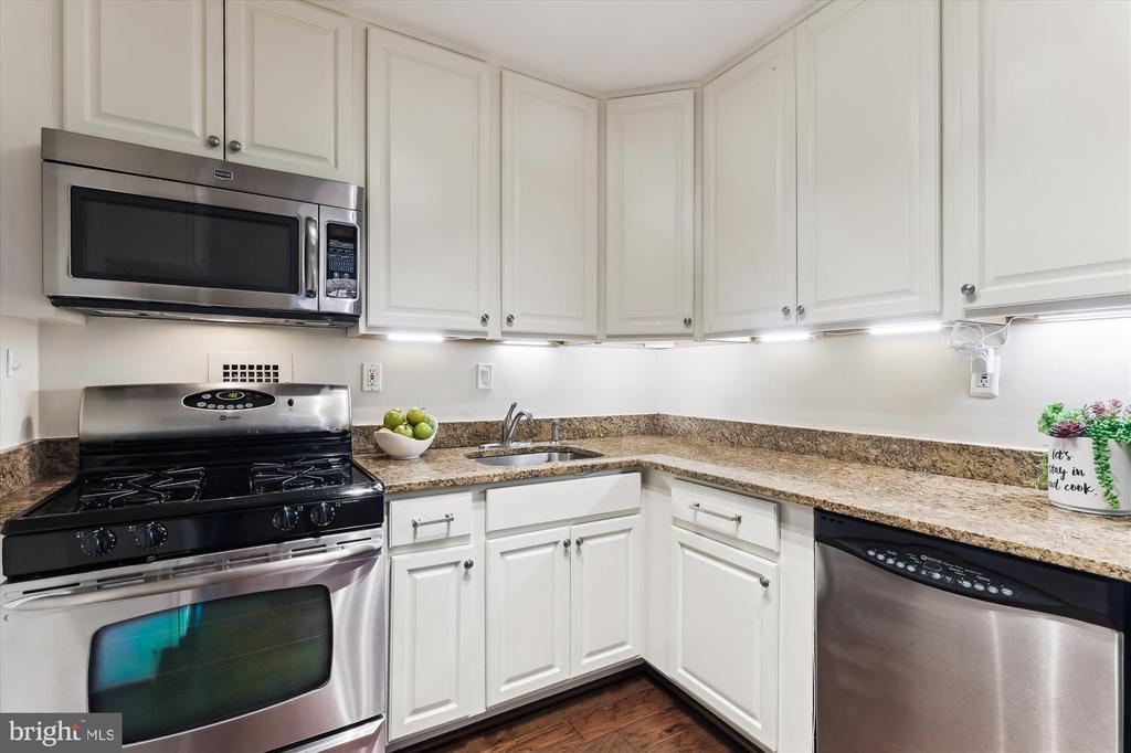 2939 VAN NESS STREET NW 1006