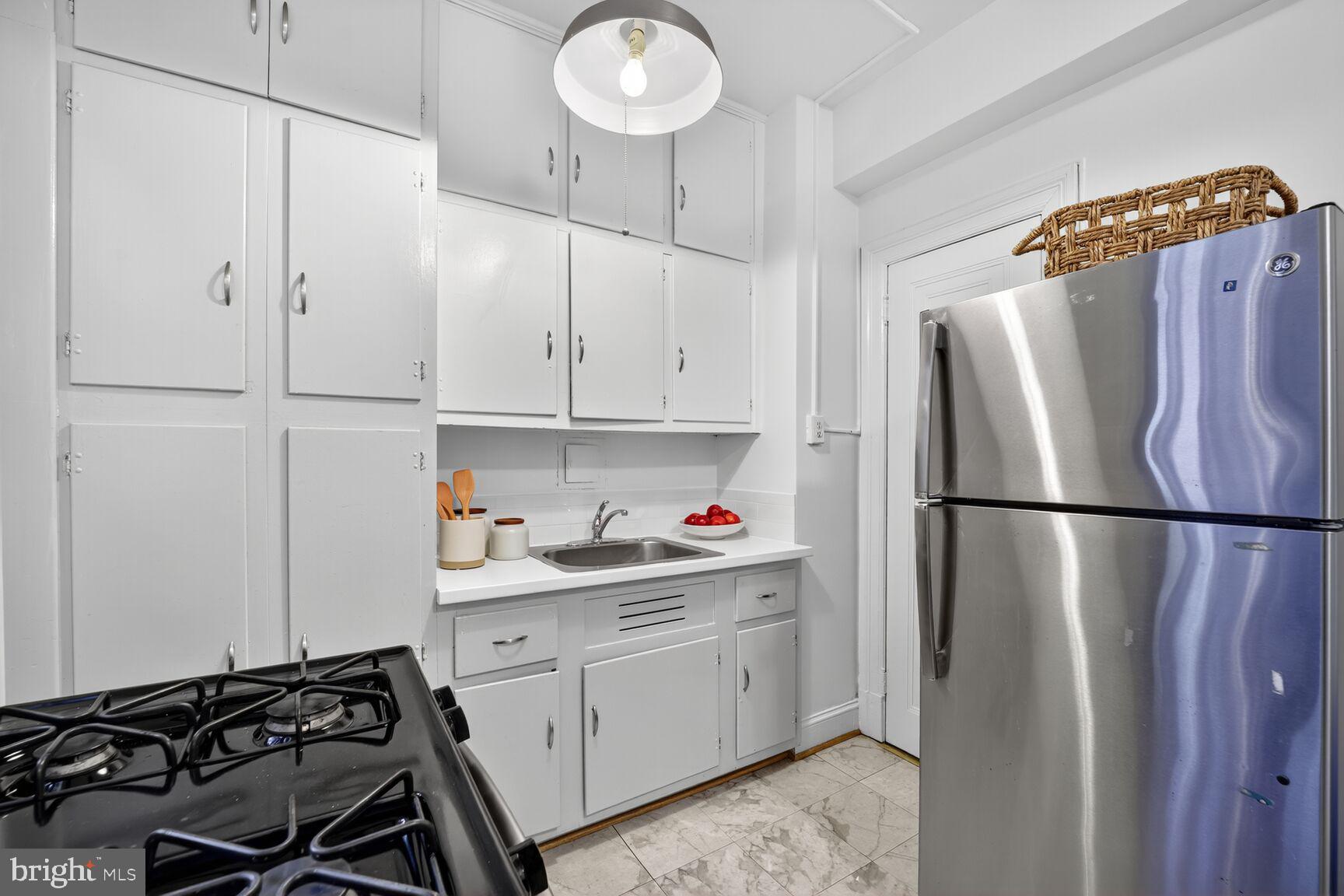 2707 ADAMS MILL ROAD NW 303