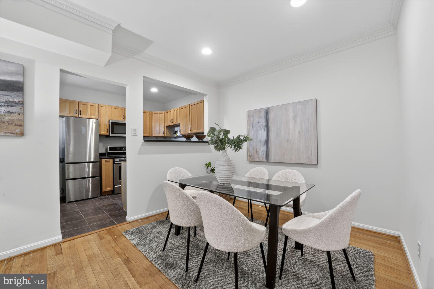 1669 COLUMBIA NW 313