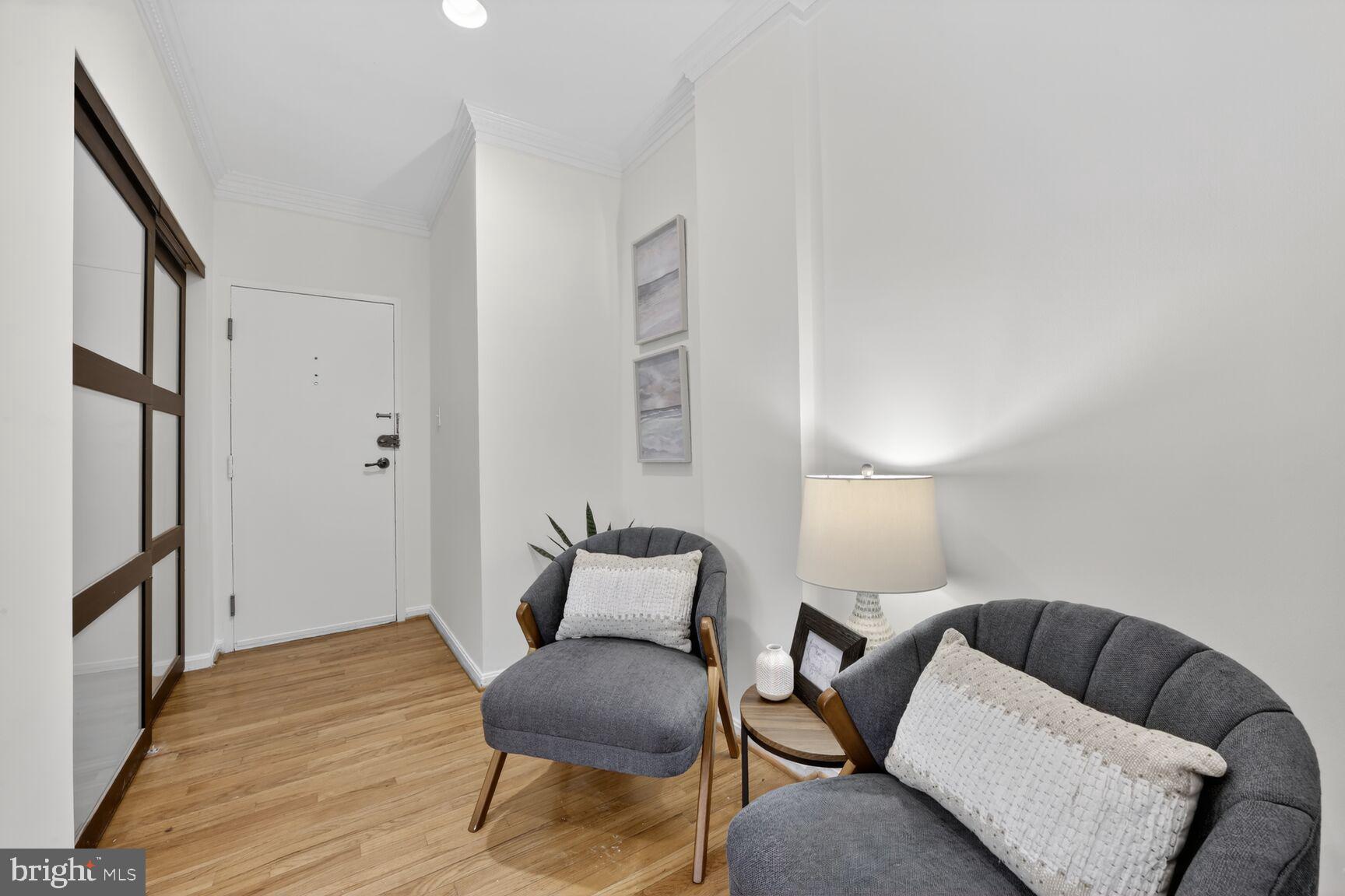 1669 COLUMBIA NW 313