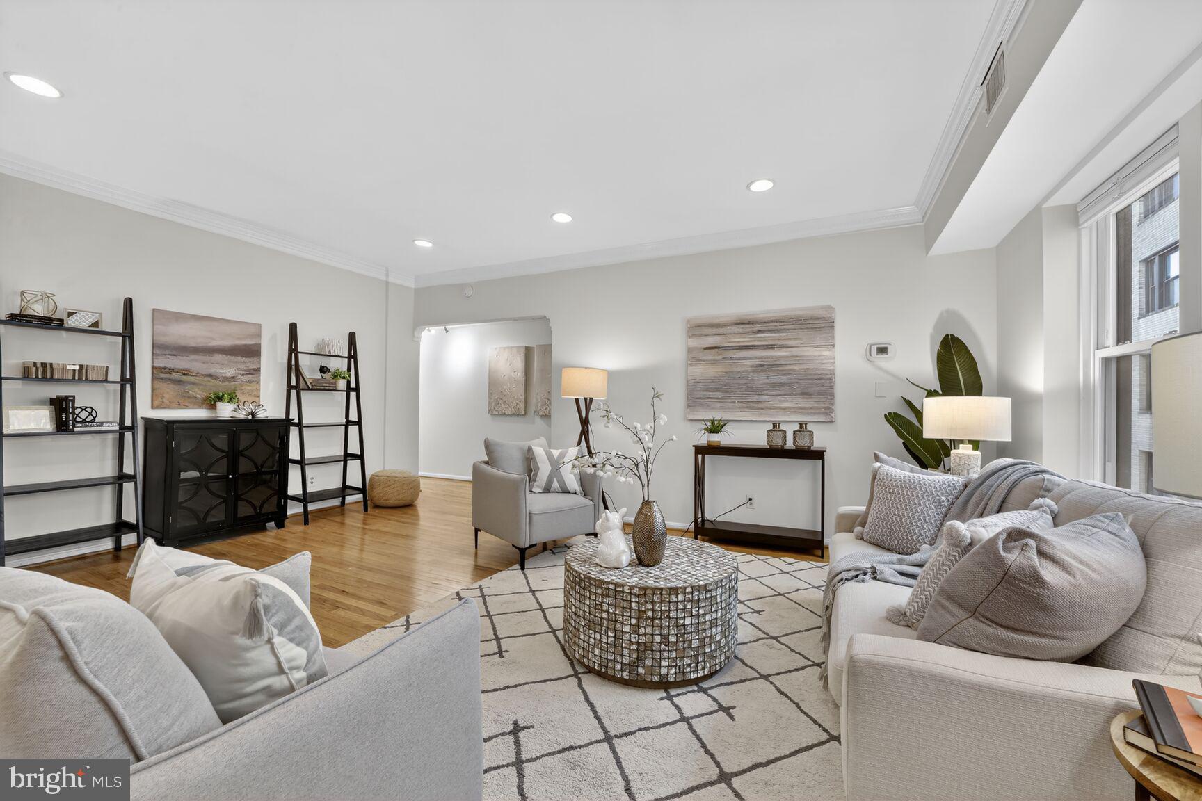 1669 COLUMBIA NW 313