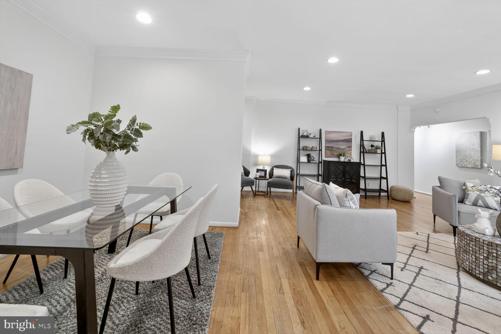 1669 COLUMBIA NW 313