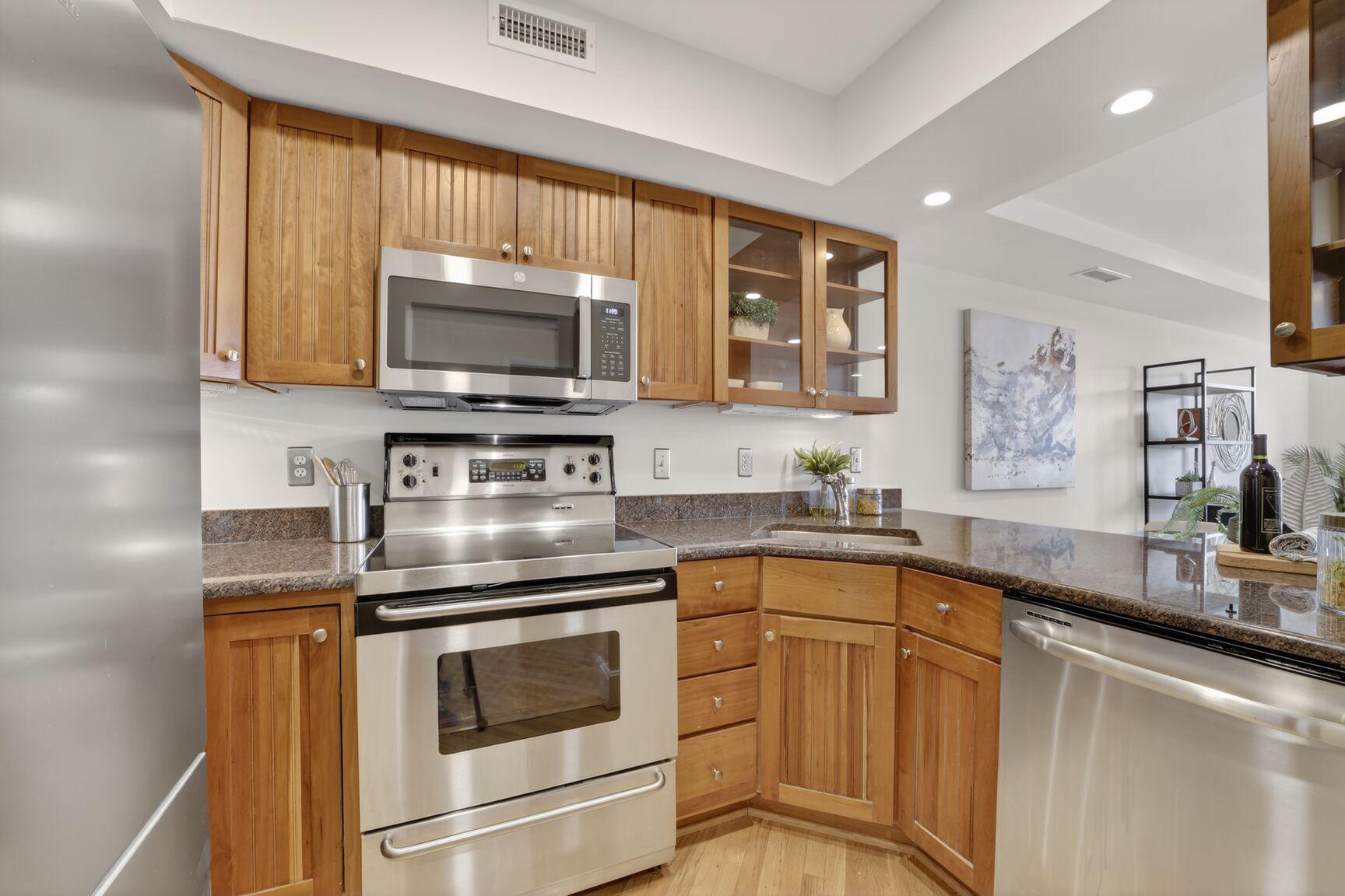 1415 21ST STREET NW PH-2D