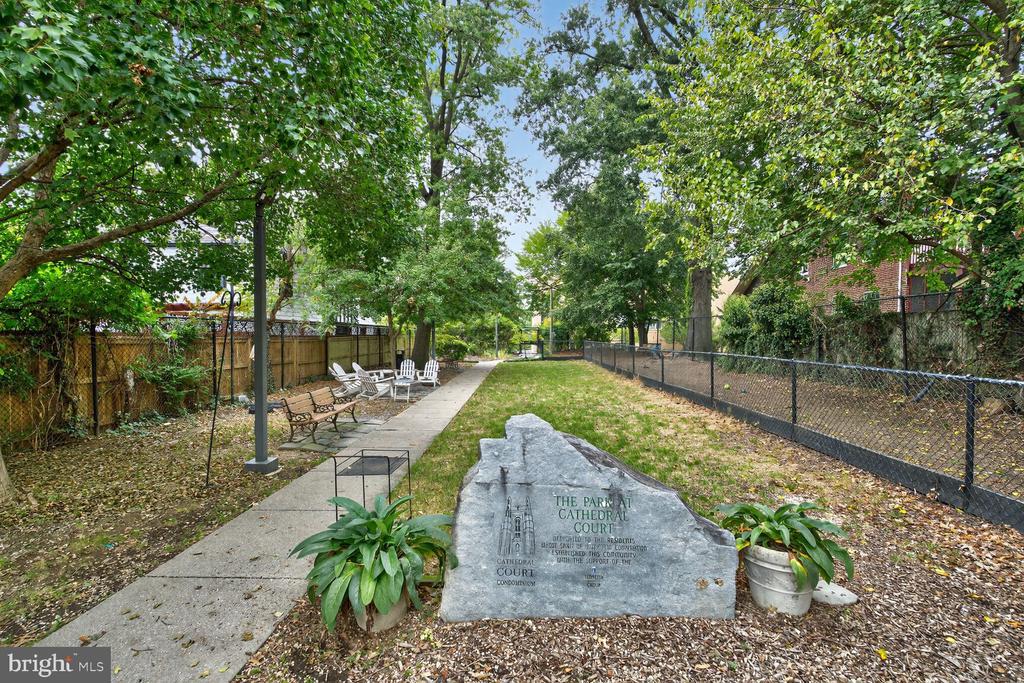 3026 WISCONSIN AVENUE NW 102