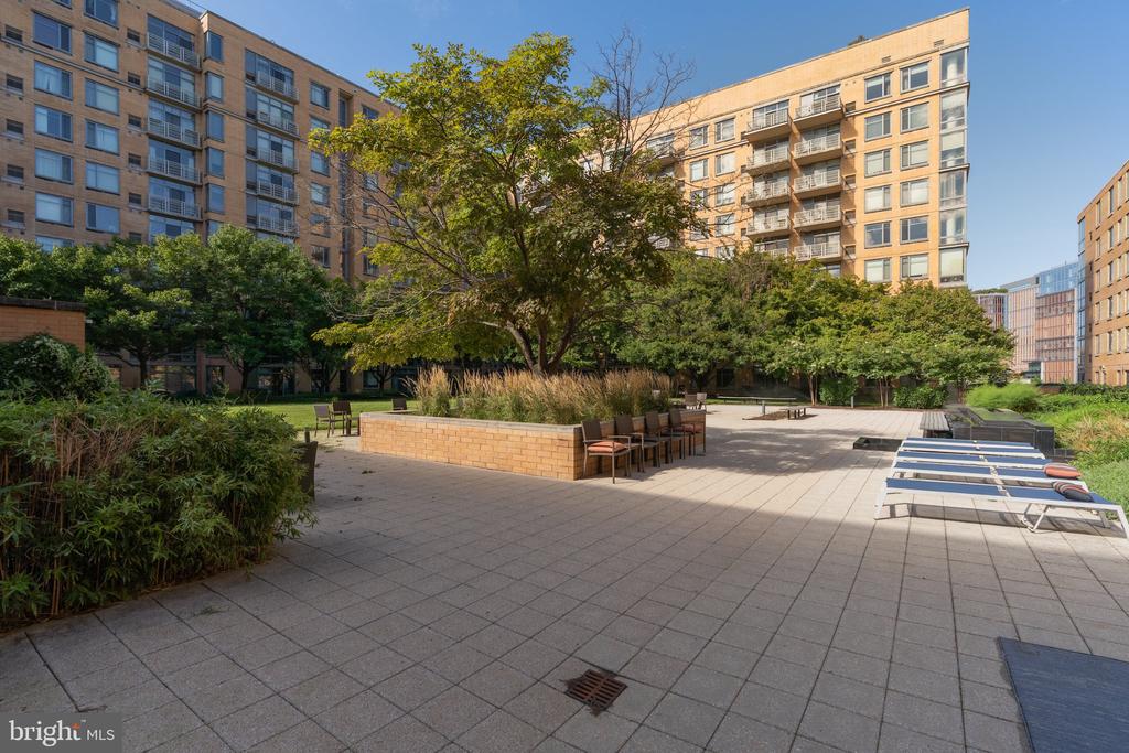 475 K STREET NW Unit: 615