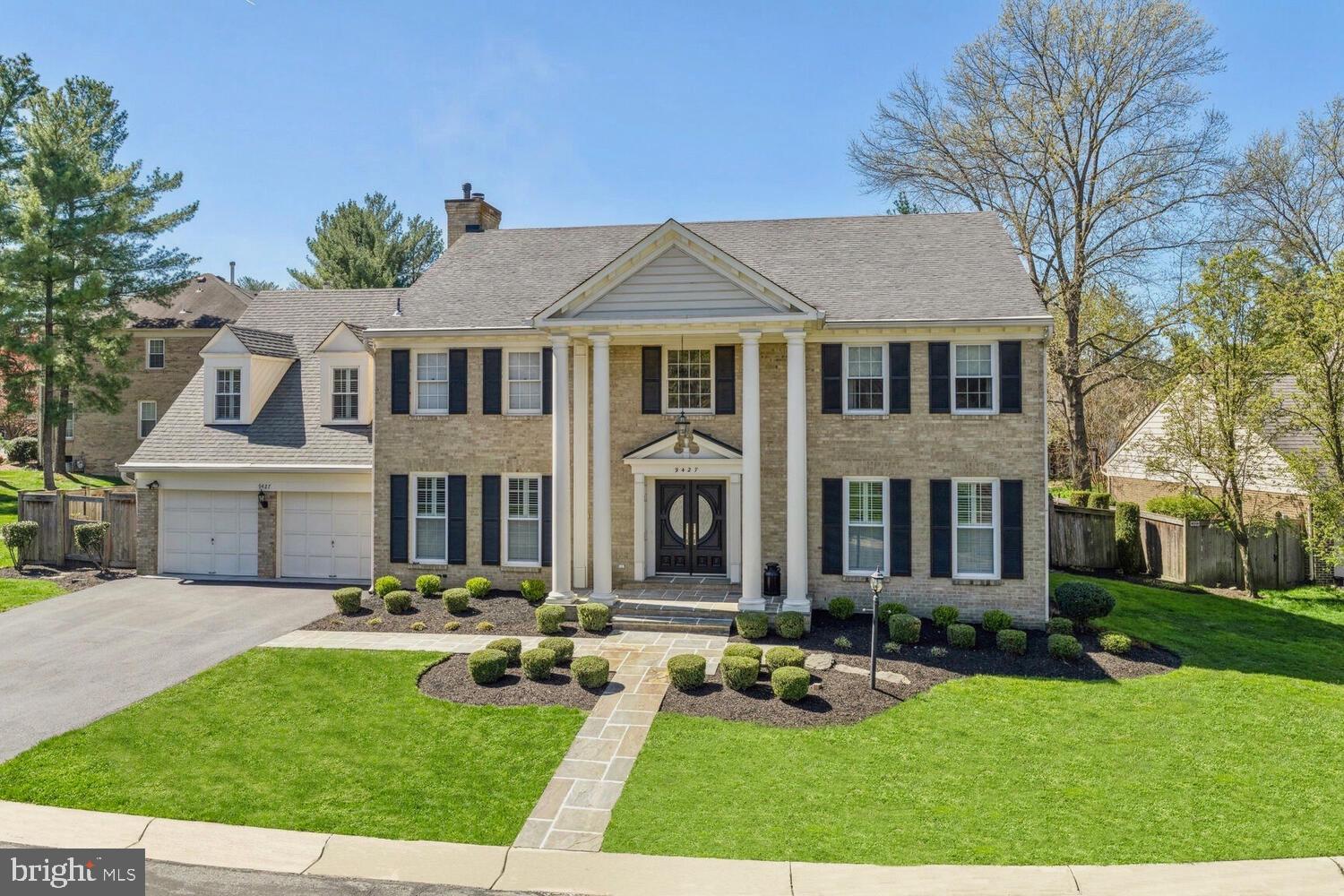 9427 Fox Hollow Dr