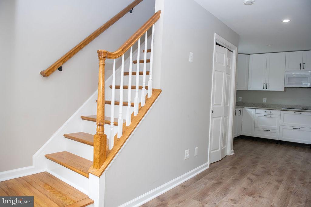 821 Summit Ave #A