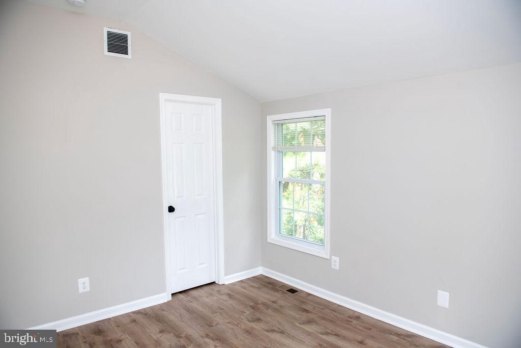 821 Summit Ave #A