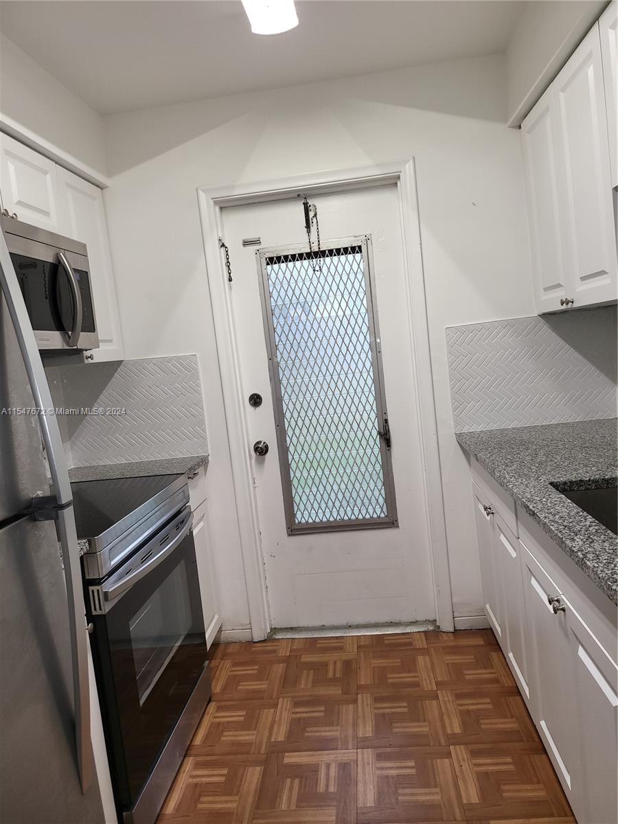 1836 Arthur Street # 9