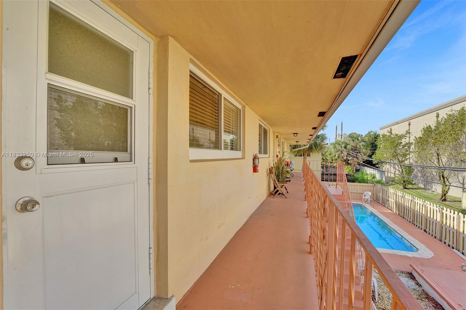 2909 Middle River Dr # 204