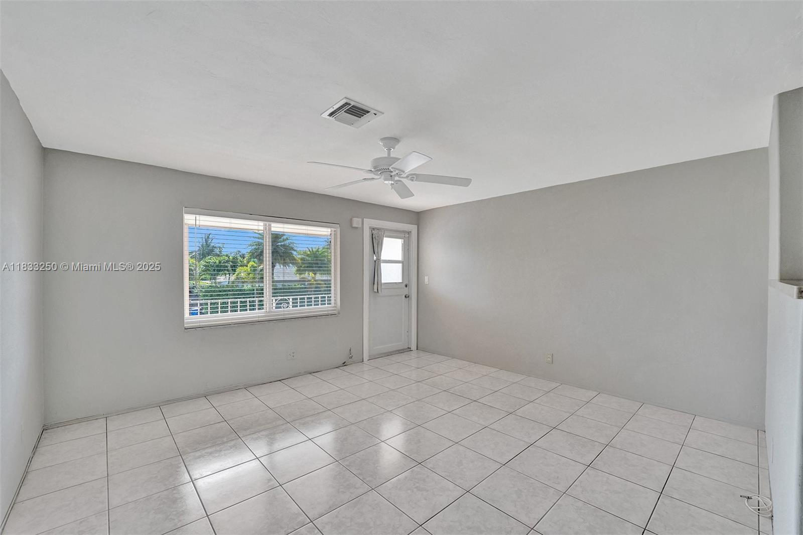 2909 Middle River Dr # 204