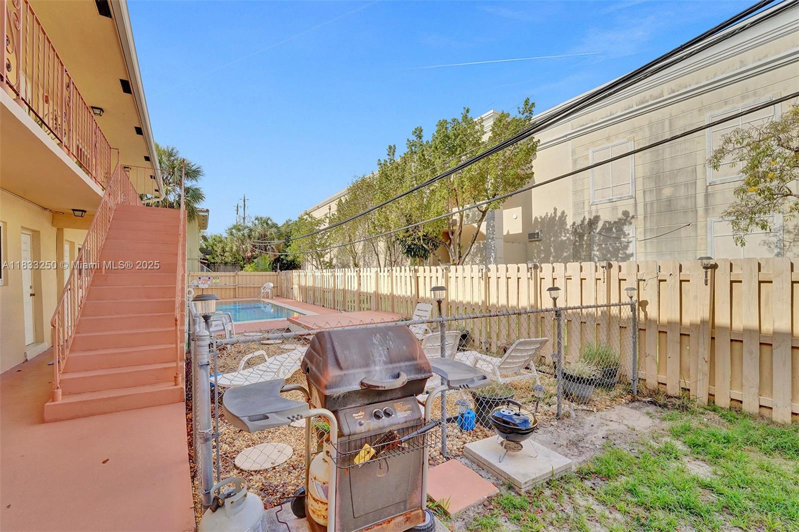 2909 Middle River Dr # 204