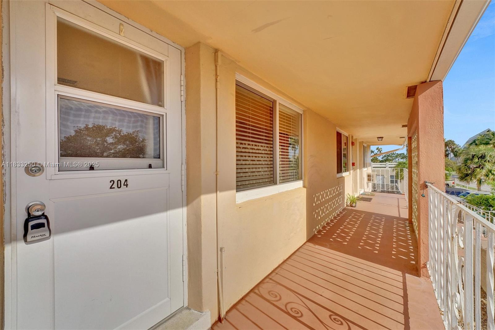 2909 Middle River Dr # 204